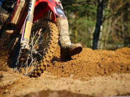 Wie transportiere ich meine Geländemaschine? Geländemaschine