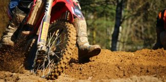 Wie transportiere ich meine Geländemaschine? Geländemaschine